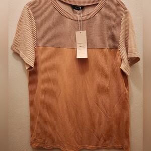 NWT Dokotoo Multicolor Short Sleeve Tee